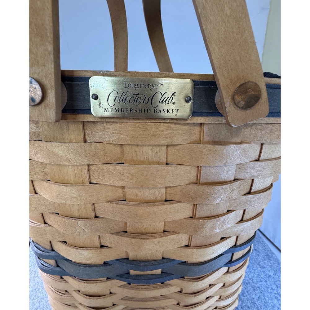 Longaberger Collector's Club Membership 10" Basket 2000 - Picture 6 of 11